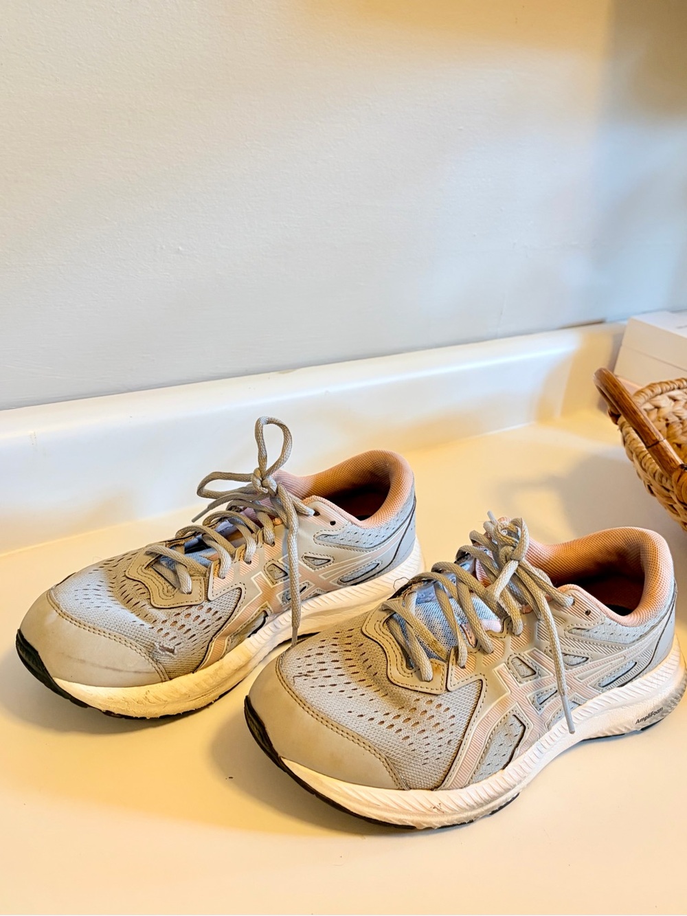 ASICS Women’s Running Shoes Size 9.5